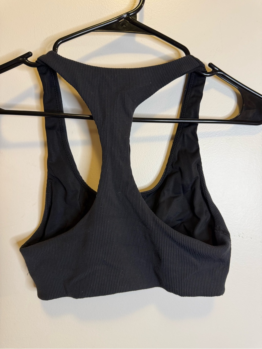 Black Ribbed Racerback sports bra - Picture 2 of 2